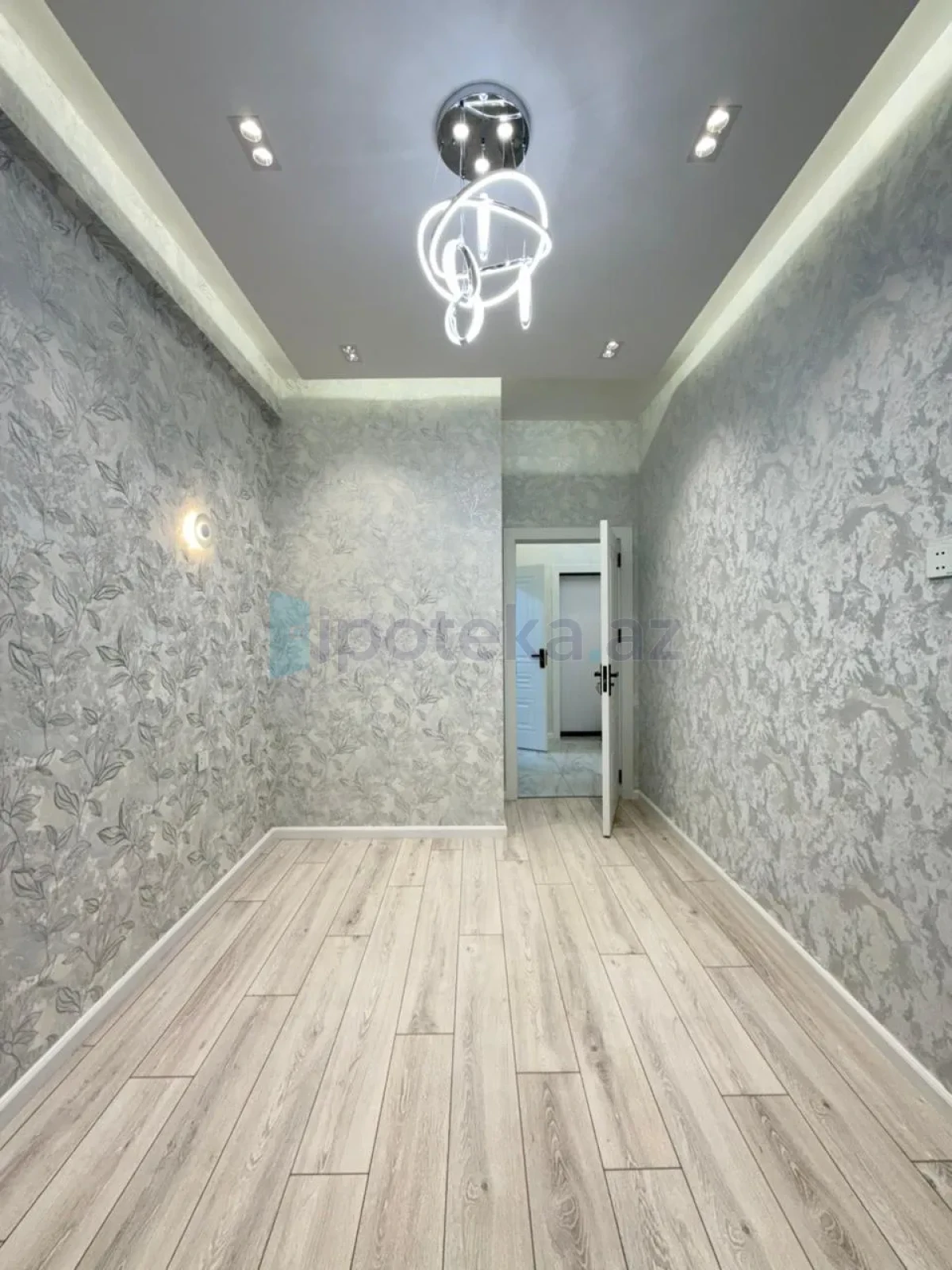 Satılır 2 otaqlı yeni tikili 40 m²