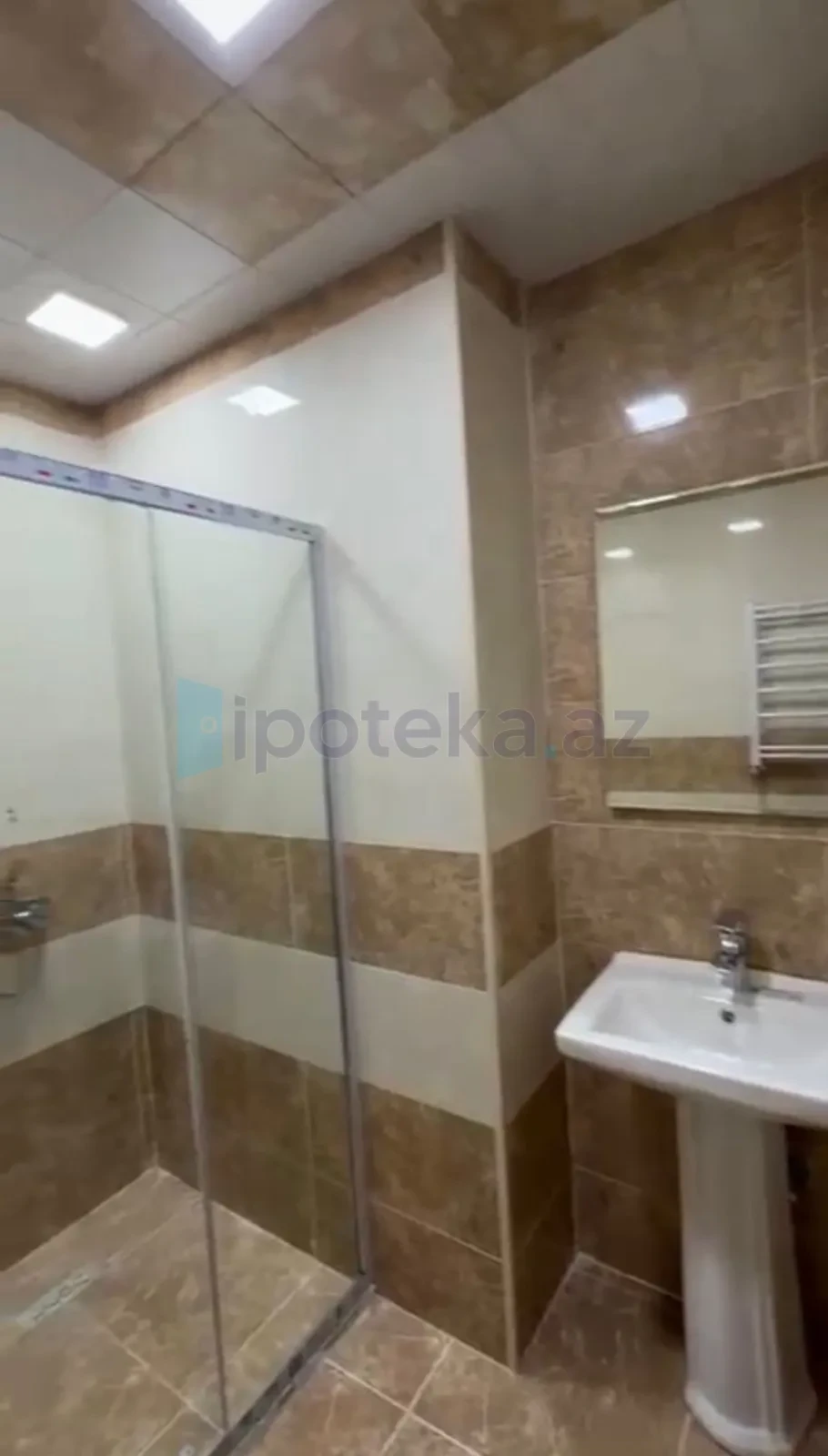 Satılır 3 otaqlı yeni tikili 99 m²