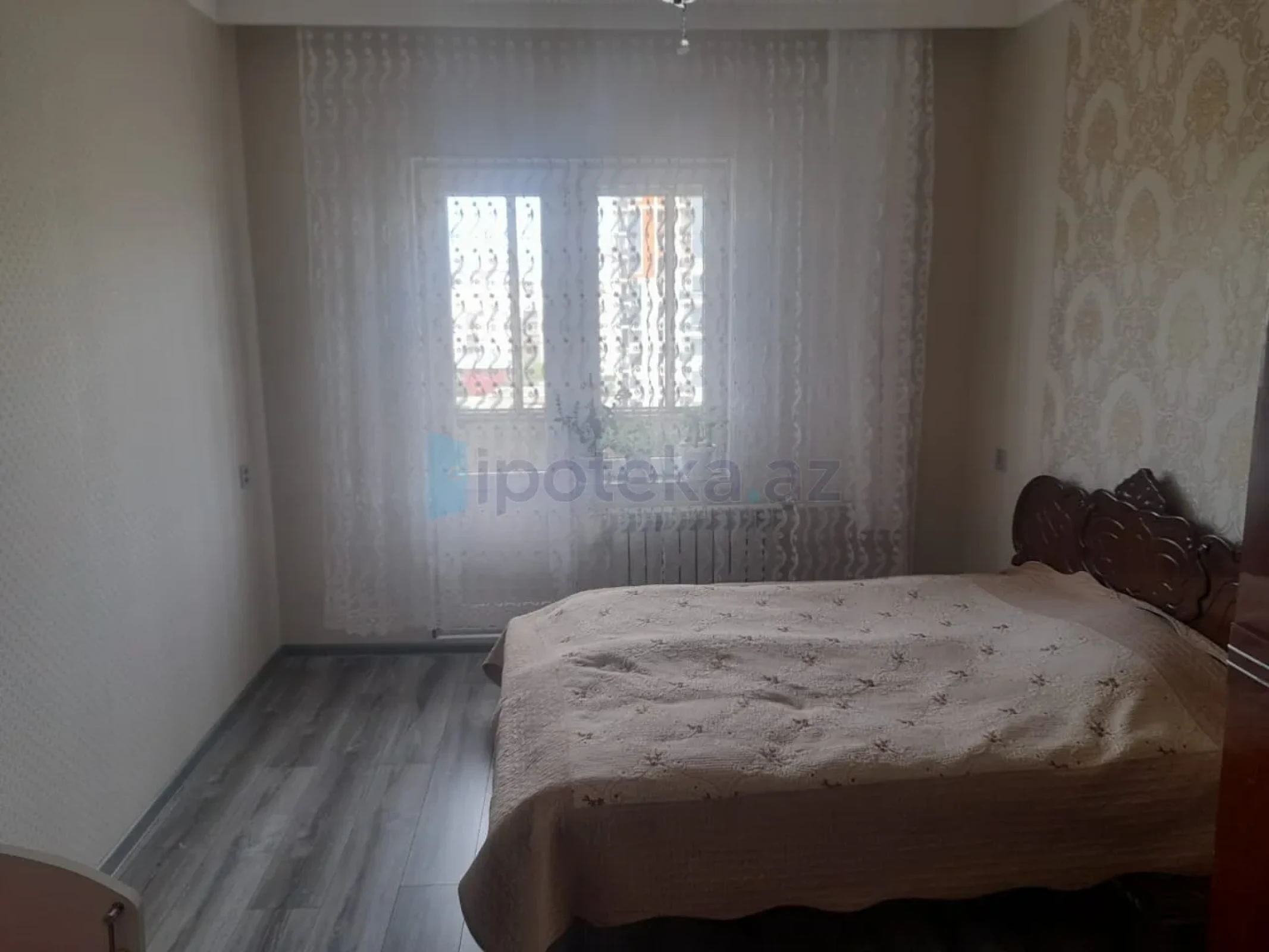 Satılır 4 otaqlı köhnə tikili 110 m²