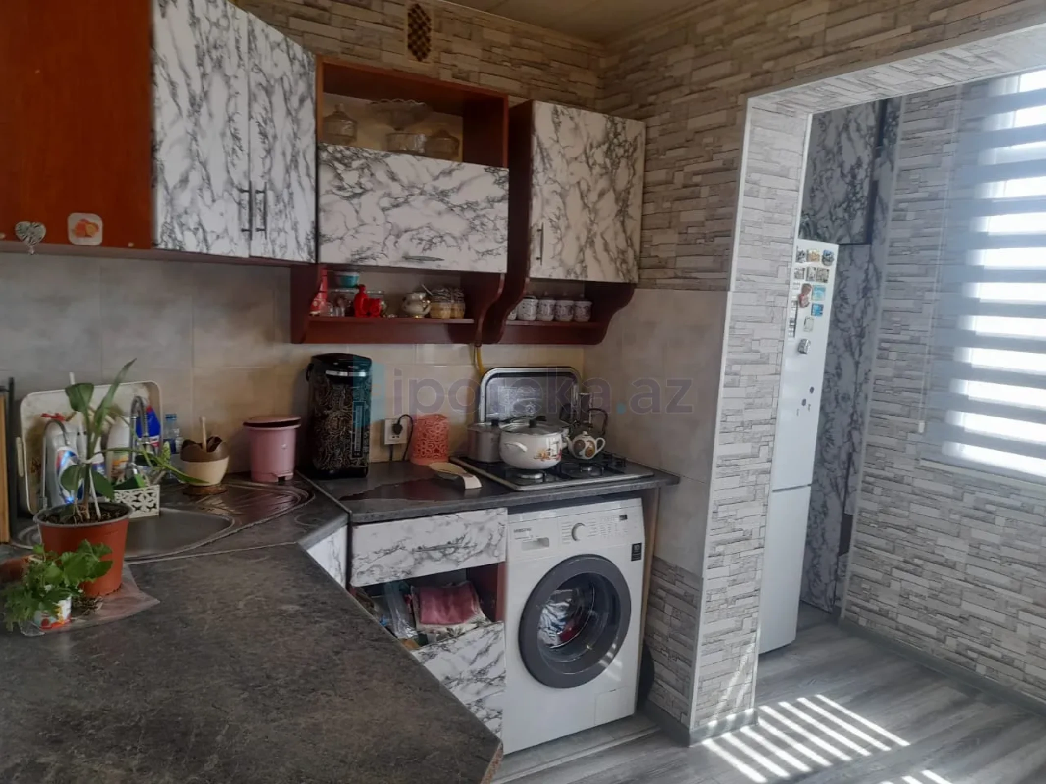 Satılır 4 otaqlı köhnə tikili 110 m²