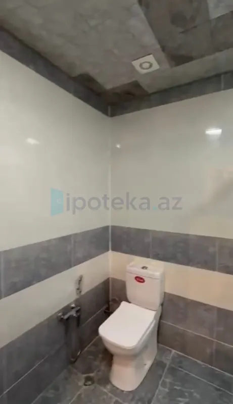 Satılır 3 otaqlı yeni tikili 95 m²
