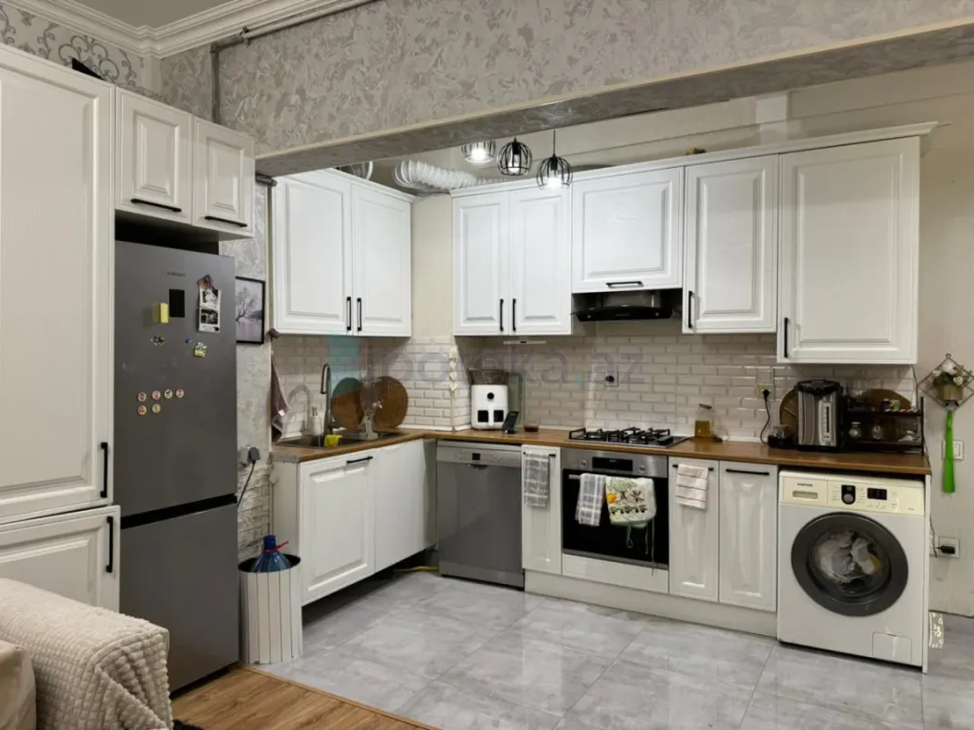 Satılır 2 otaqlı yeni tikili 68 m²