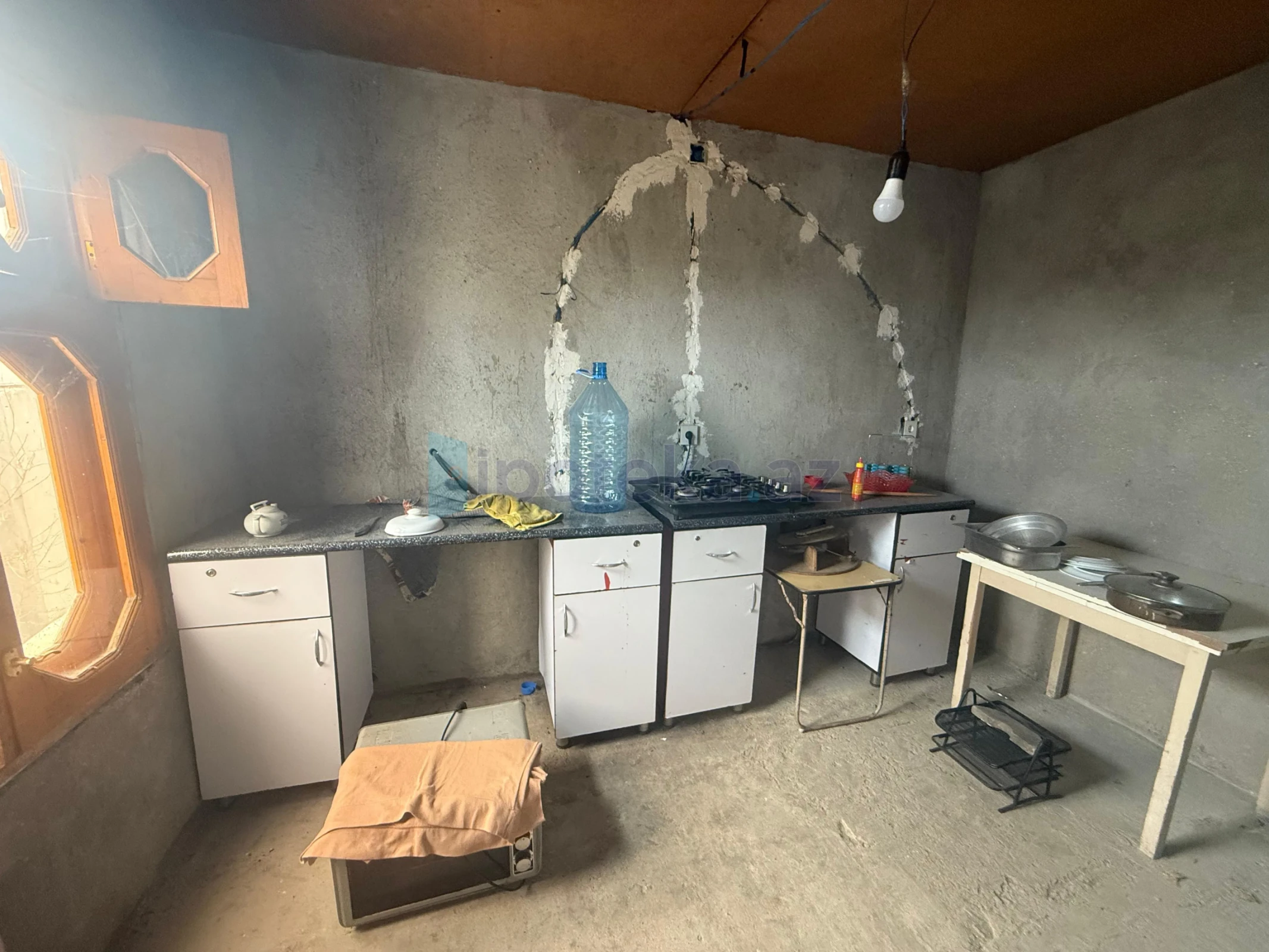 Satılır 2 otaqlı həyət evi 60 m²