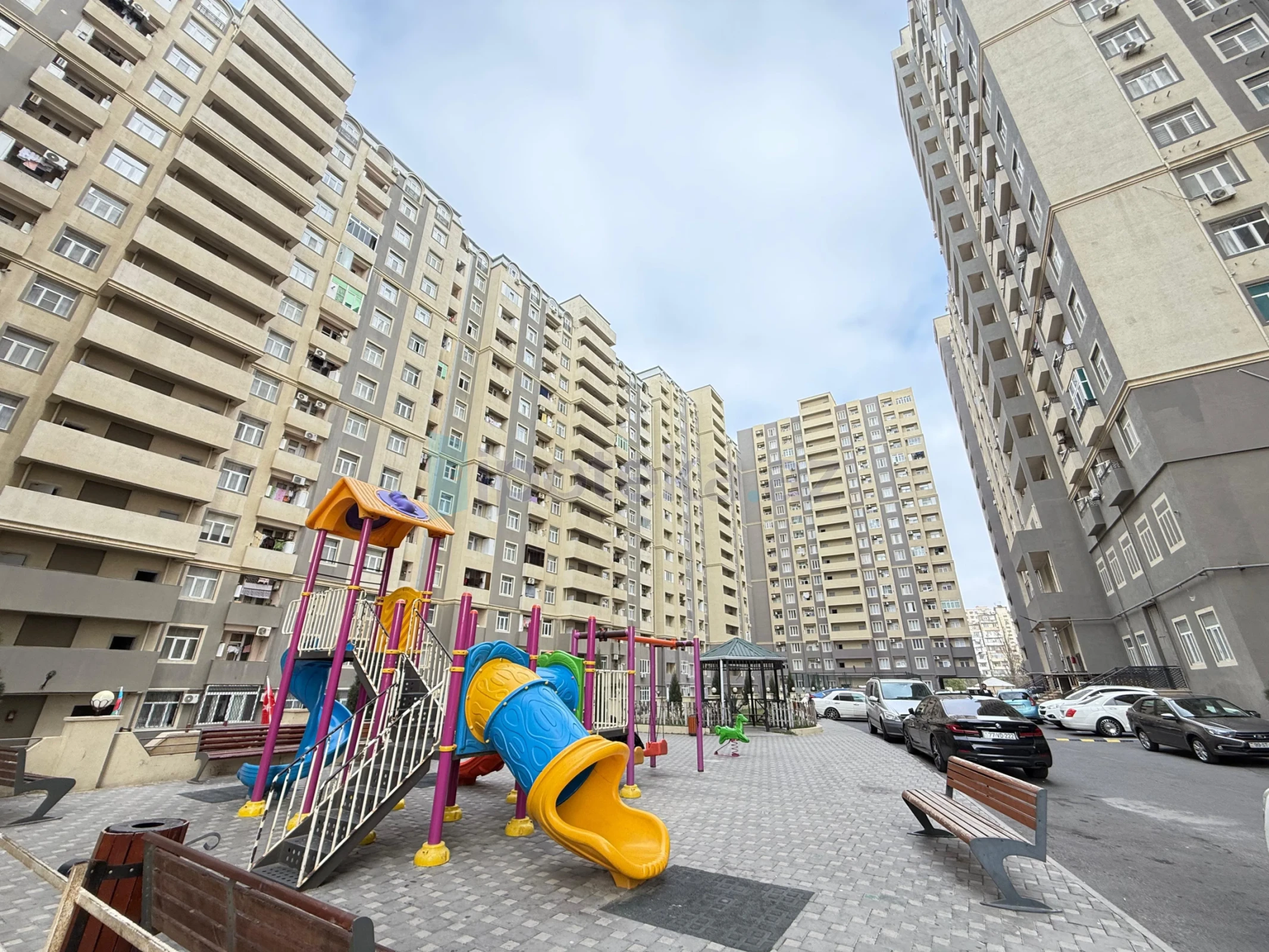 Satılır 2 otaqlı yeni tikili 46 m²