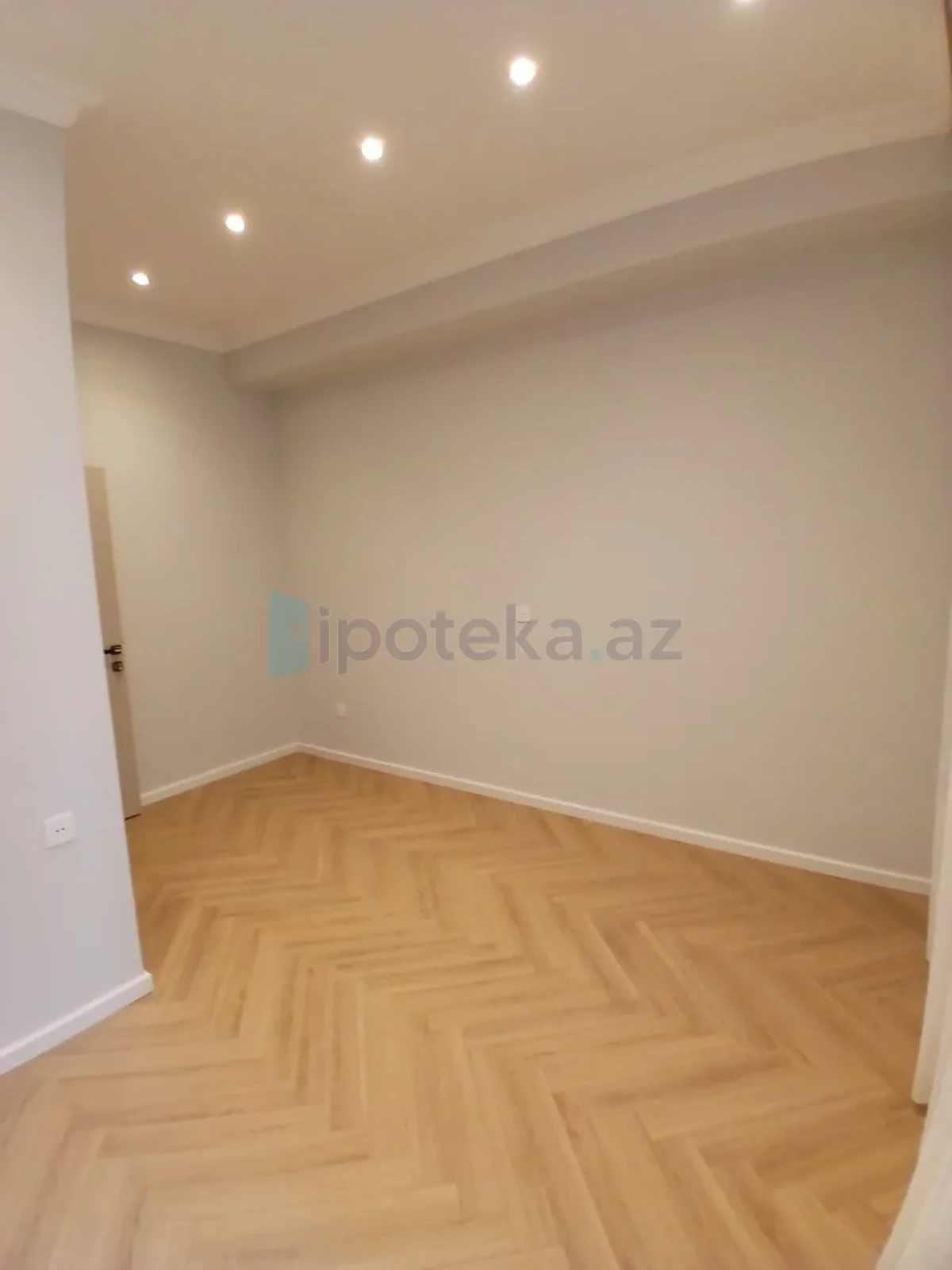 Satılır 3 otaqlı yeni tikili 104 m²