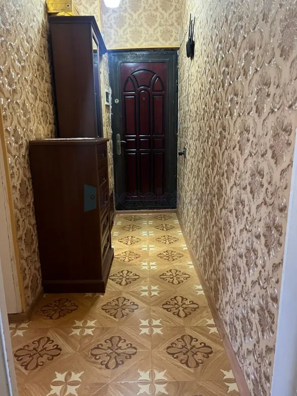 Satılır 2 otaqlı köhnə tikili 45 m²