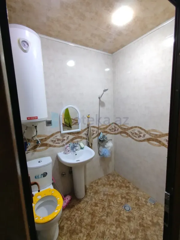 Satılır 2 otaqlı köhnə tikili 40 m²
