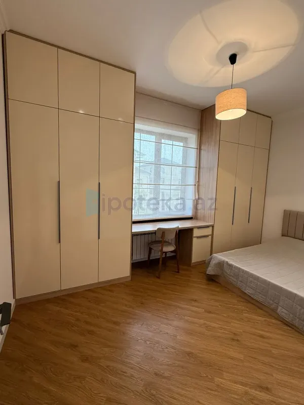 Satılır 5 otaqlı həyət evi