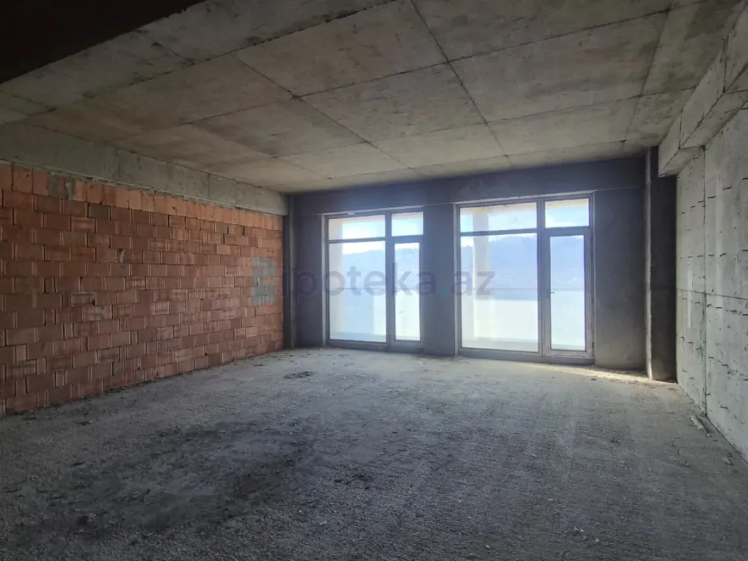 Satılır 4 otaqlı yeni tikili 220 m²