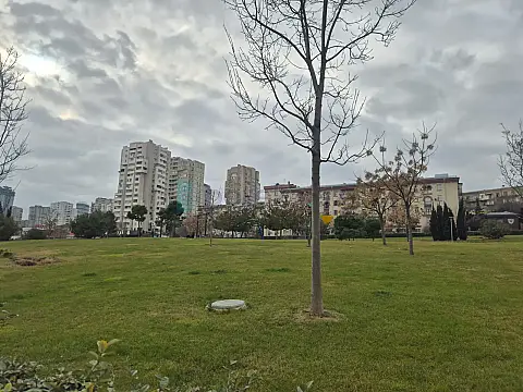 Satılır 4 otaqlı yeni tikili 220 m²
