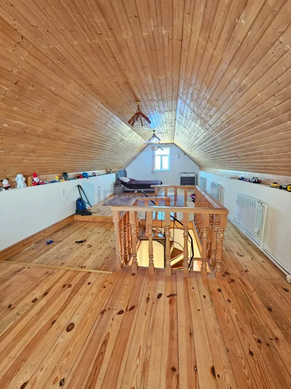 Satılır 4 otaqlı mənzil 150 m²