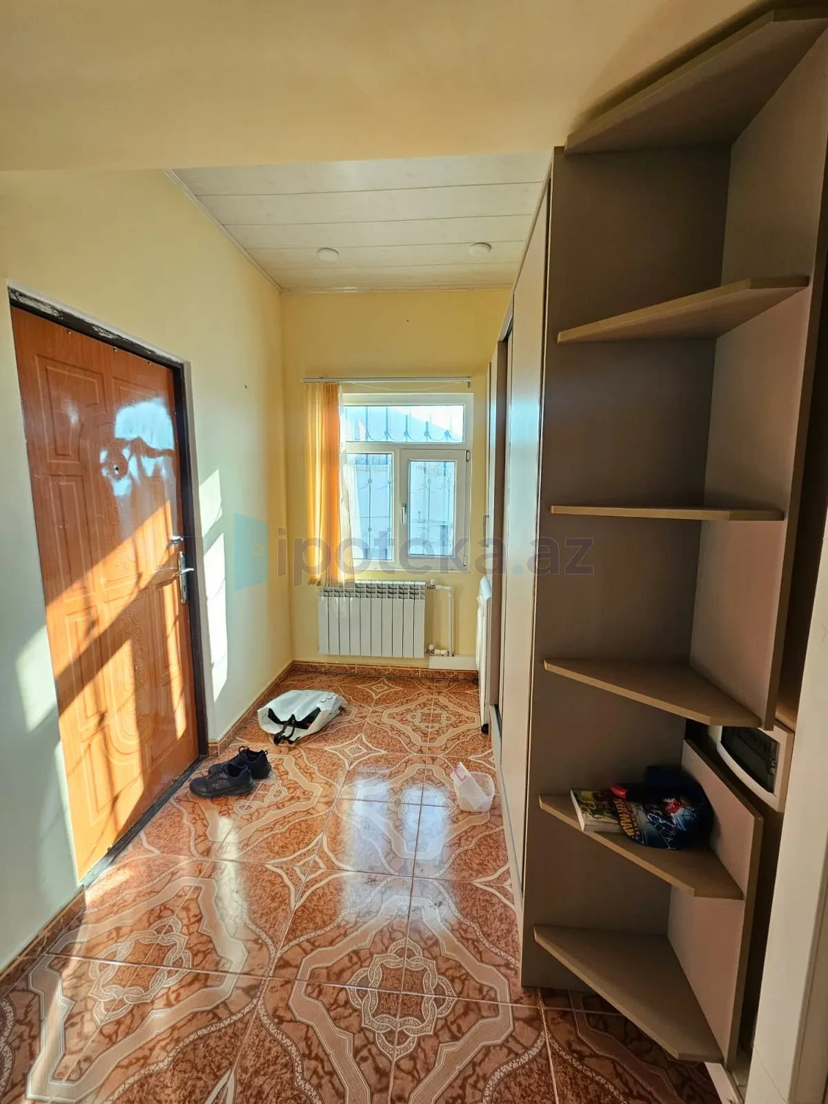 Satılır 4 otaqlı mənzil 150 m²