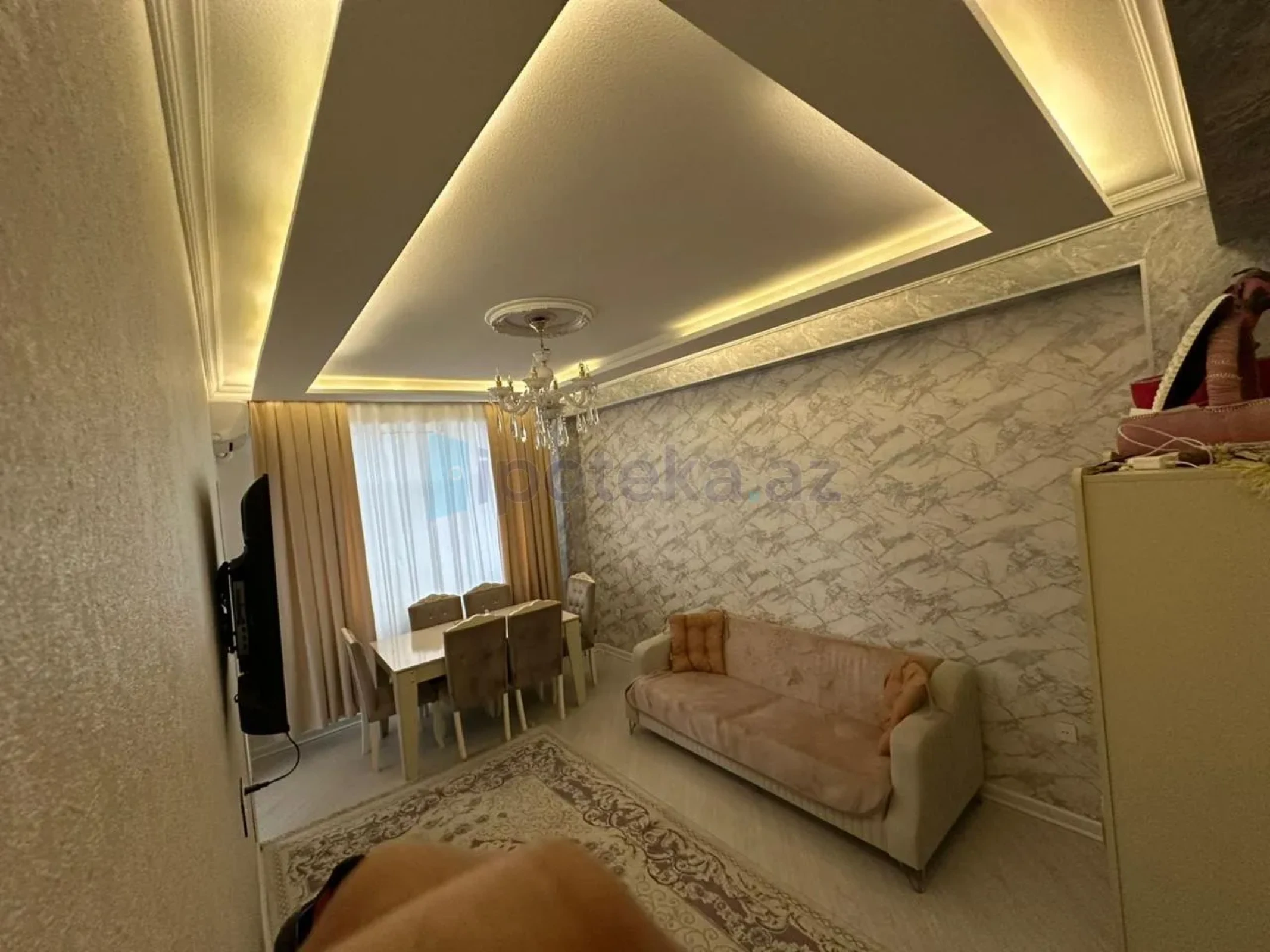 Satılır 2 otaqlı yeni tikili 60 m²