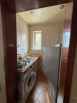Satılır 2 otaqlı köhnə tikili 30 m²