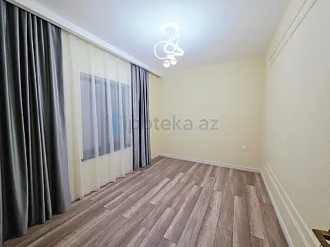 Satılır 4 otaqlı mənzil 160 m²