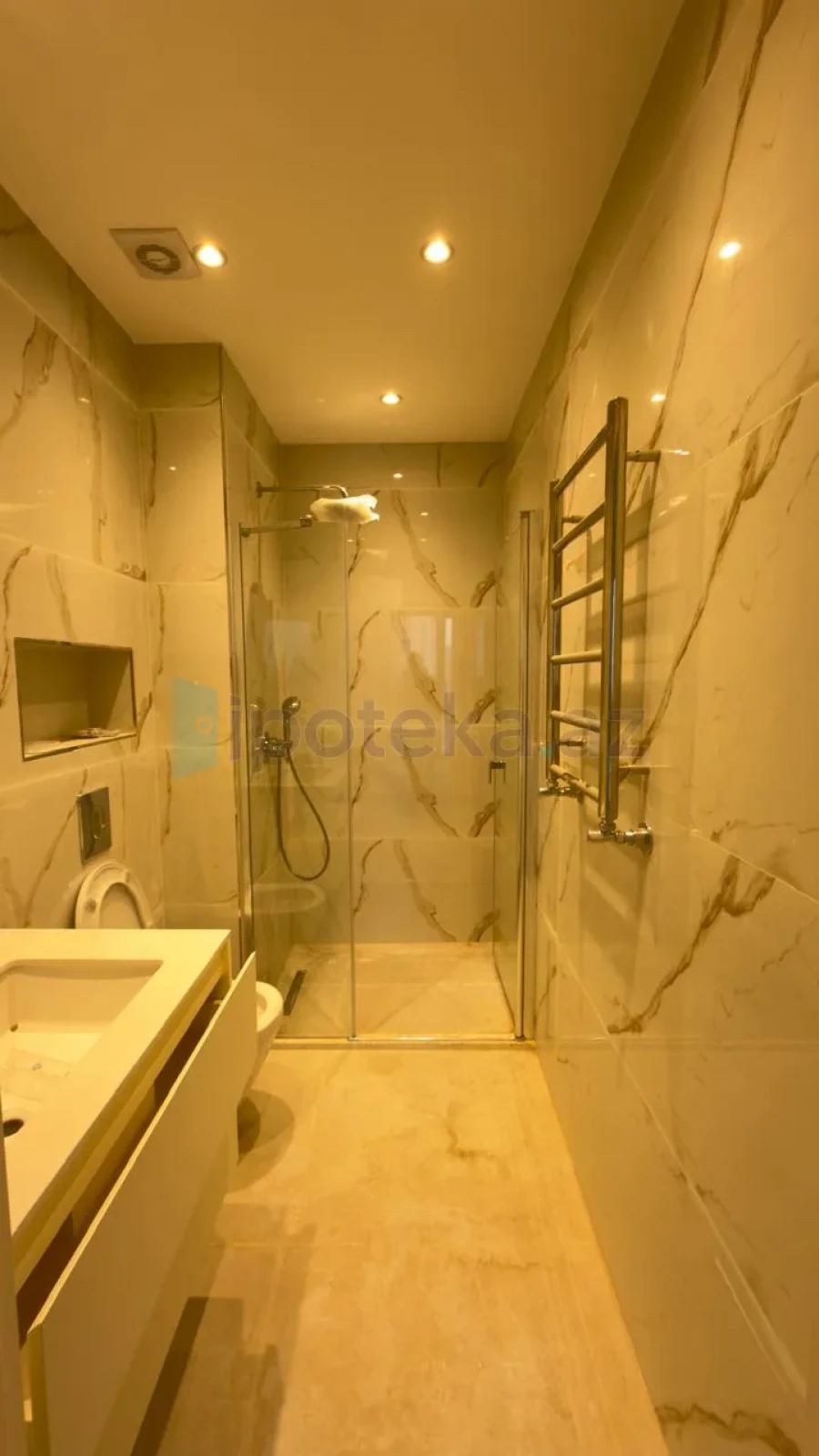 Satılır 3 otaqlı yeni tikili 84 m²