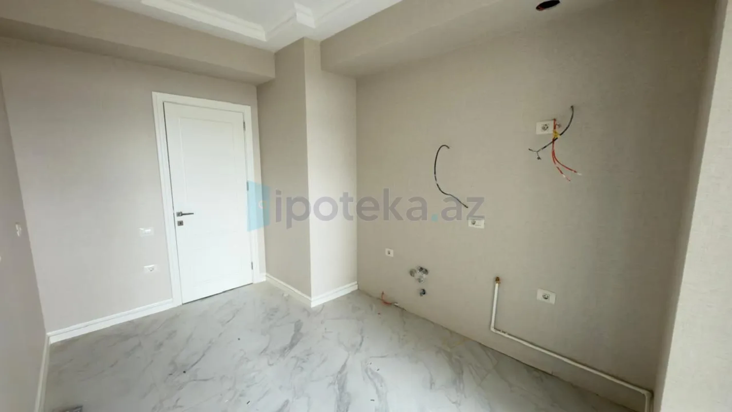 Satılır 3 otaqlı yeni tikili 84 m²