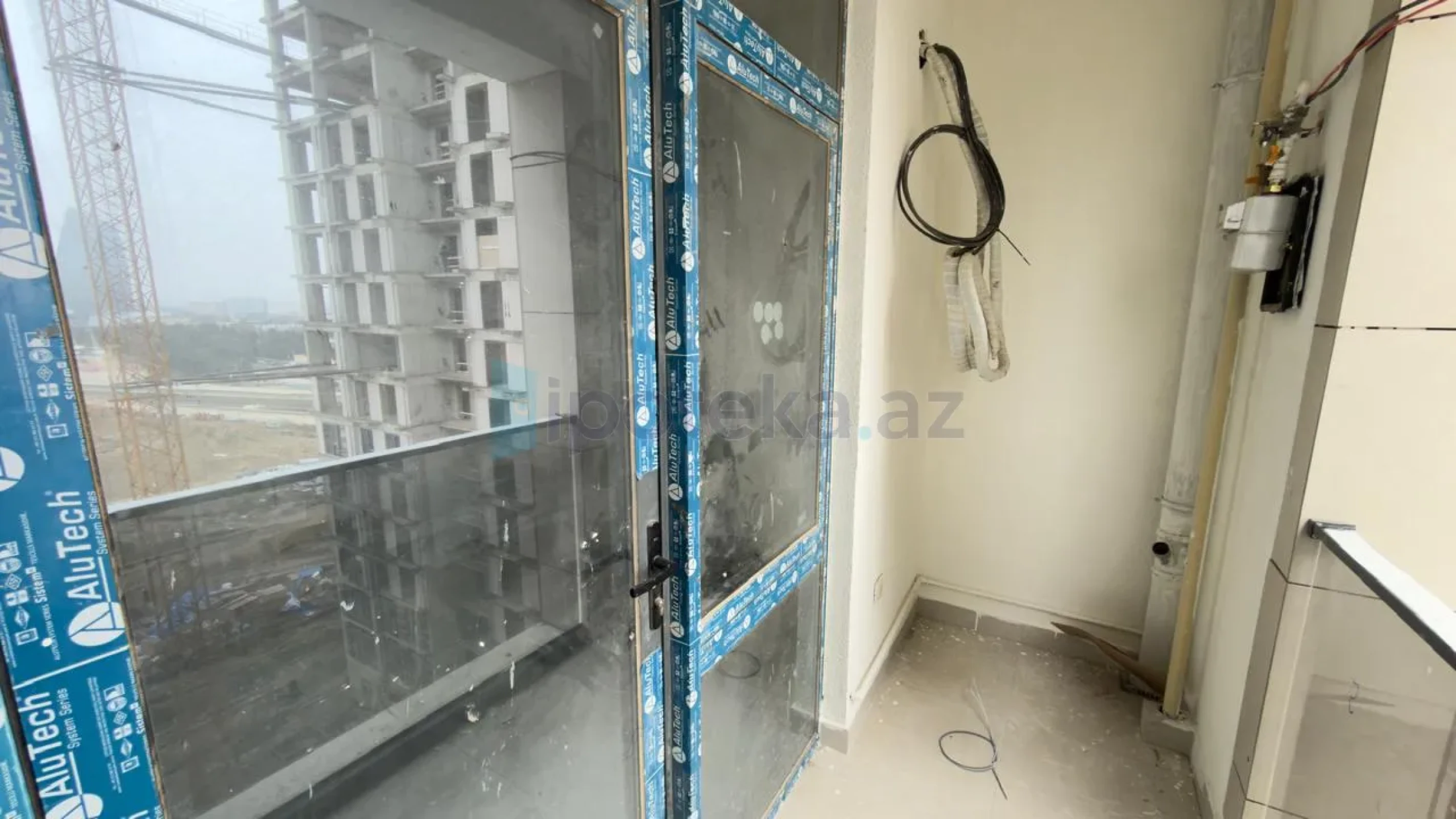 Satılır 3 otaqlı yeni tikili 84 m²