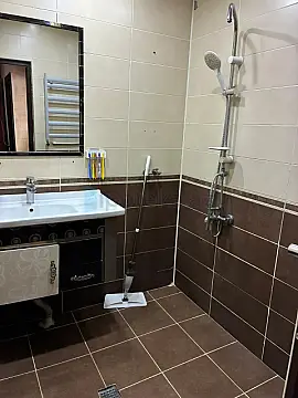 Satılır 3 otaqlı köhnə tikili 67 m²
