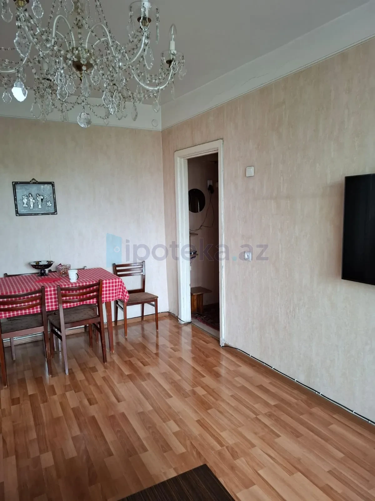 Satılır 2 otaqlı köhnə tikili 45 m²