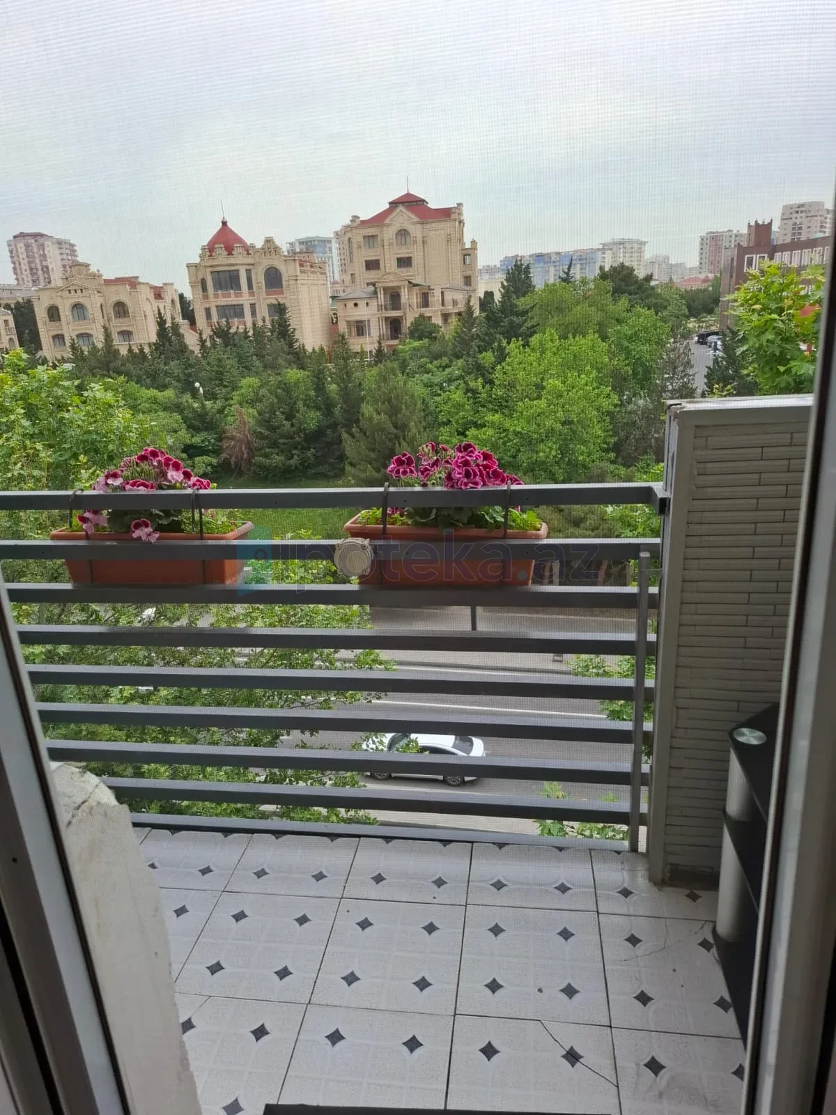 Satılır 2 otaqlı köhnə tikili 45 m²