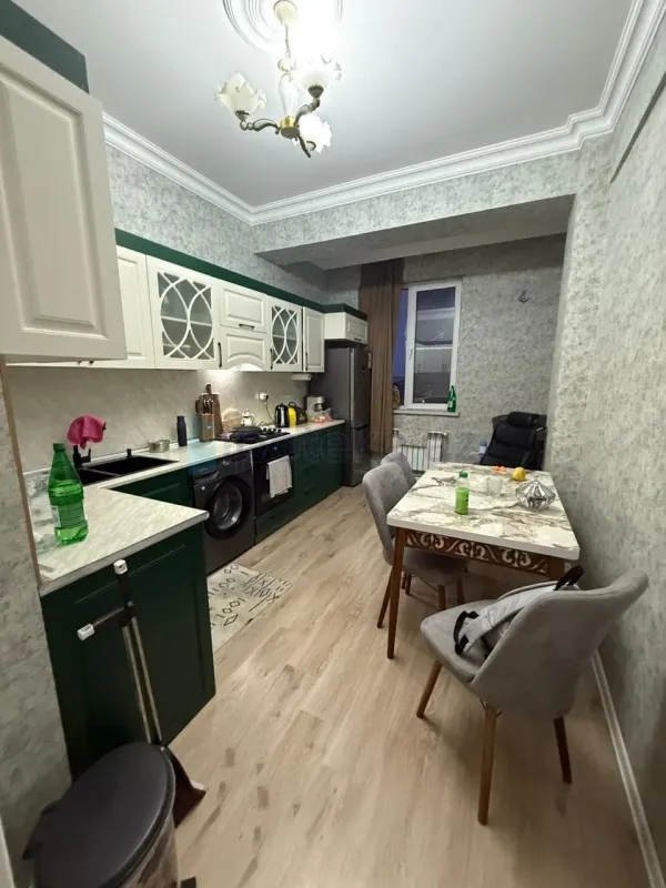 Satılır 2 otaqlı yeni tikili 91 m²