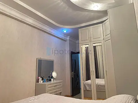 Satılır 2 otaqlı yeni tikili 78 m²