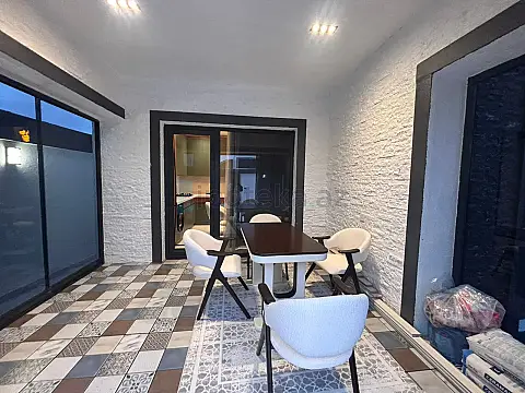 Satılır 4 otaqlı mənzil 165 m²