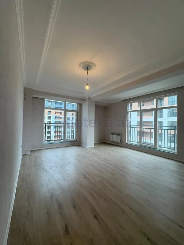Satılır 3 otaqlı yeni tikili 90 m²