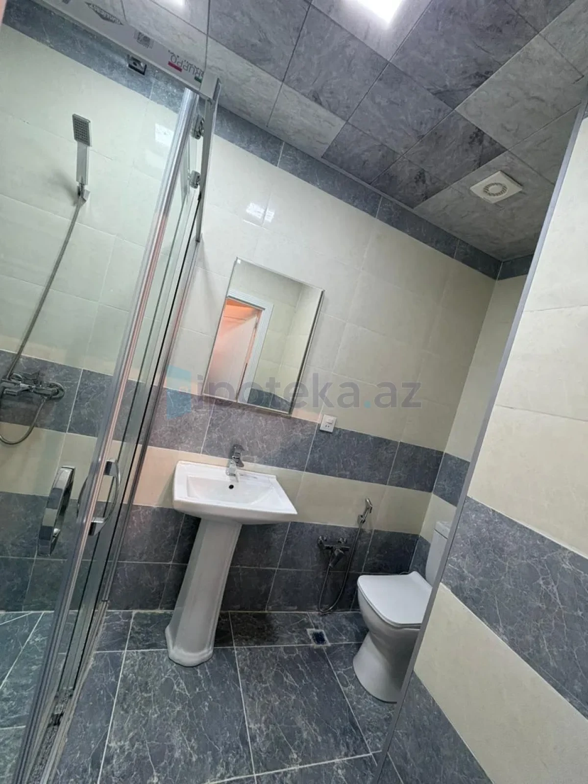 Satılır 3 otaqlı yeni tikili 90 m²