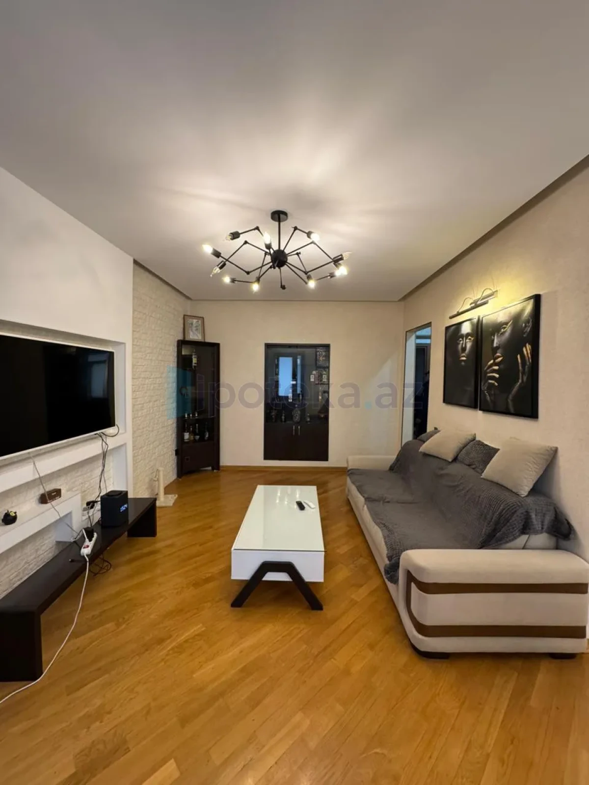 Satılır 3 otaqlı köhnə tikili 75 m²