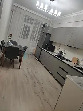 Satılır 3 otaqlı yeni tikili 150 m²