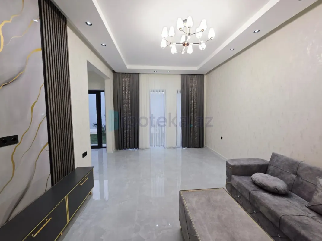 Satılır 4 otaqlı mənzil 150 m²