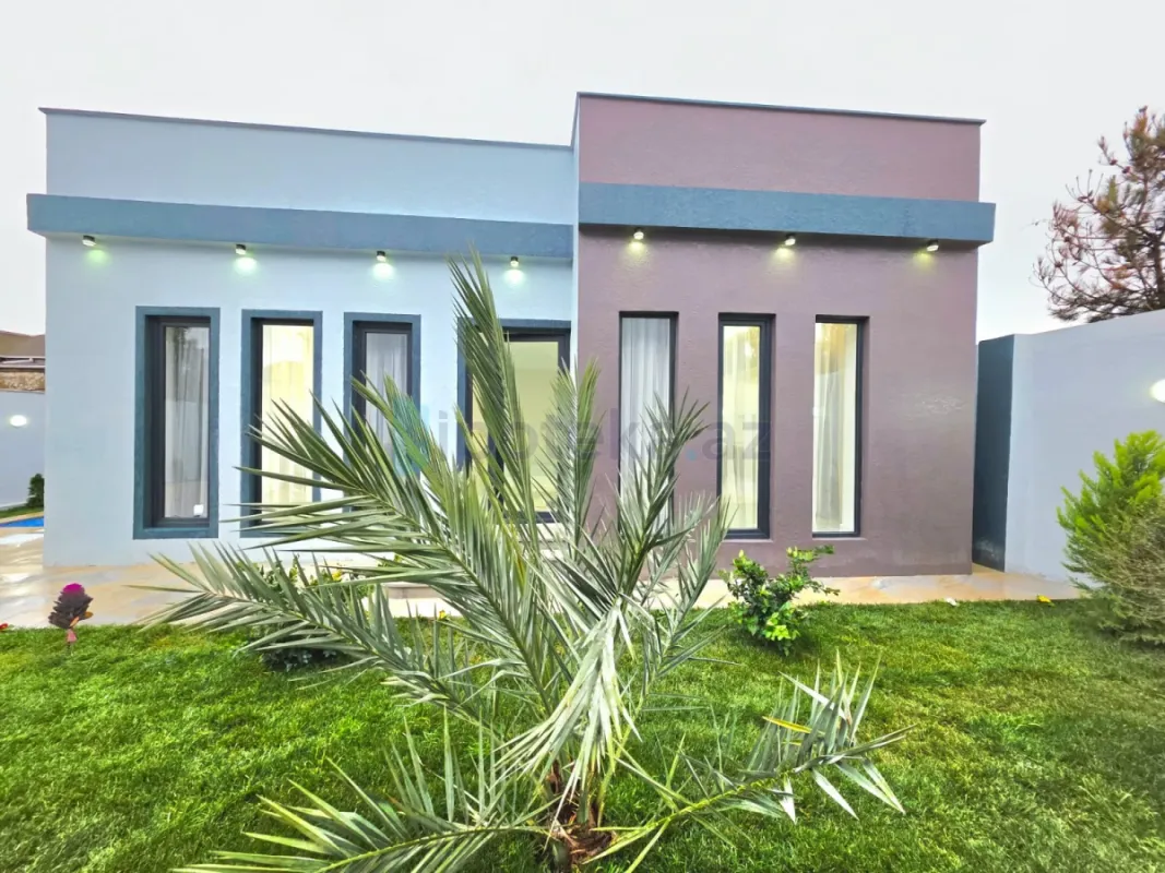 Satılır 4 otaqlı mənzil 150 m²