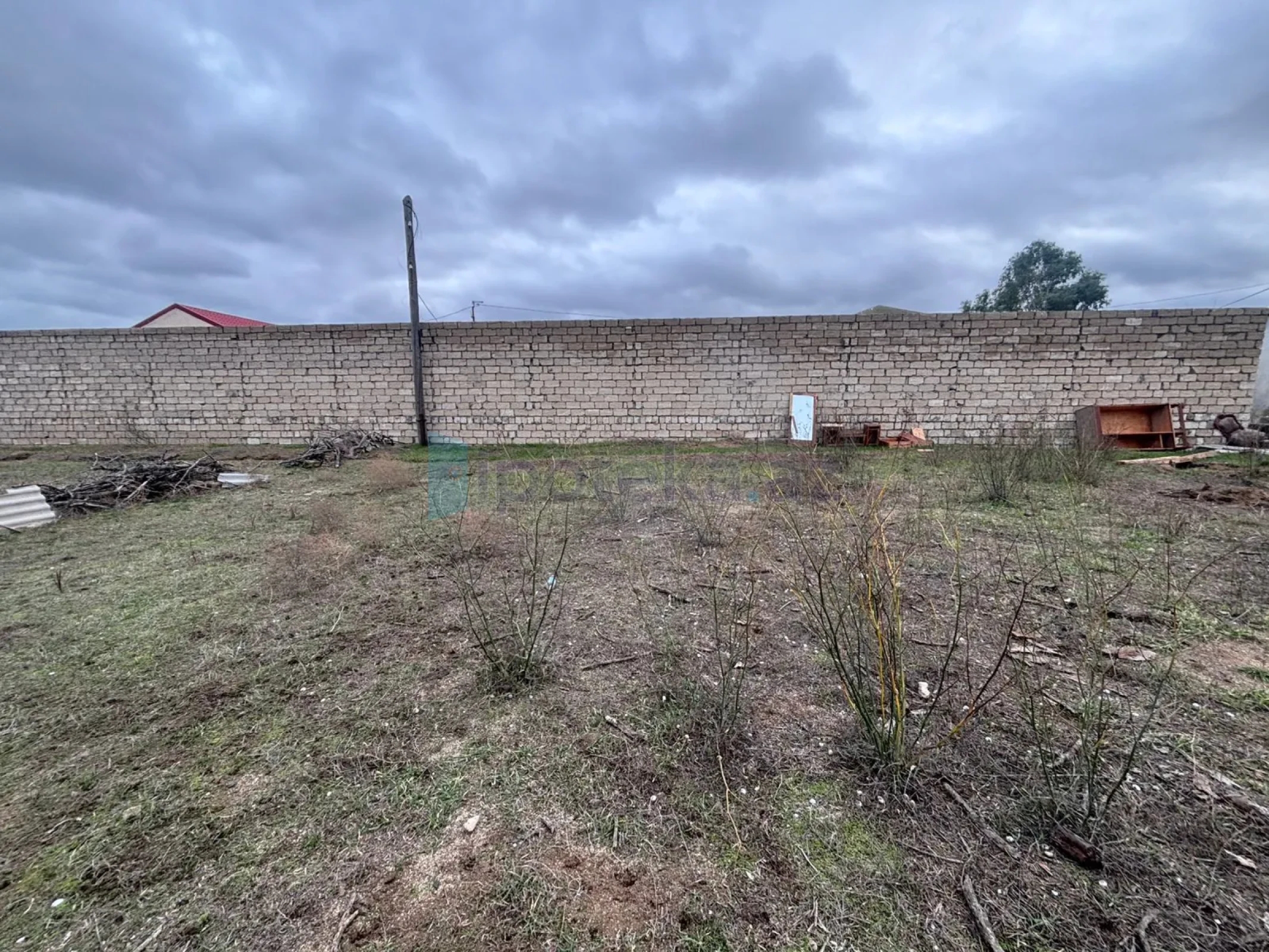 Satılır torpaq sahəsi 2 m²