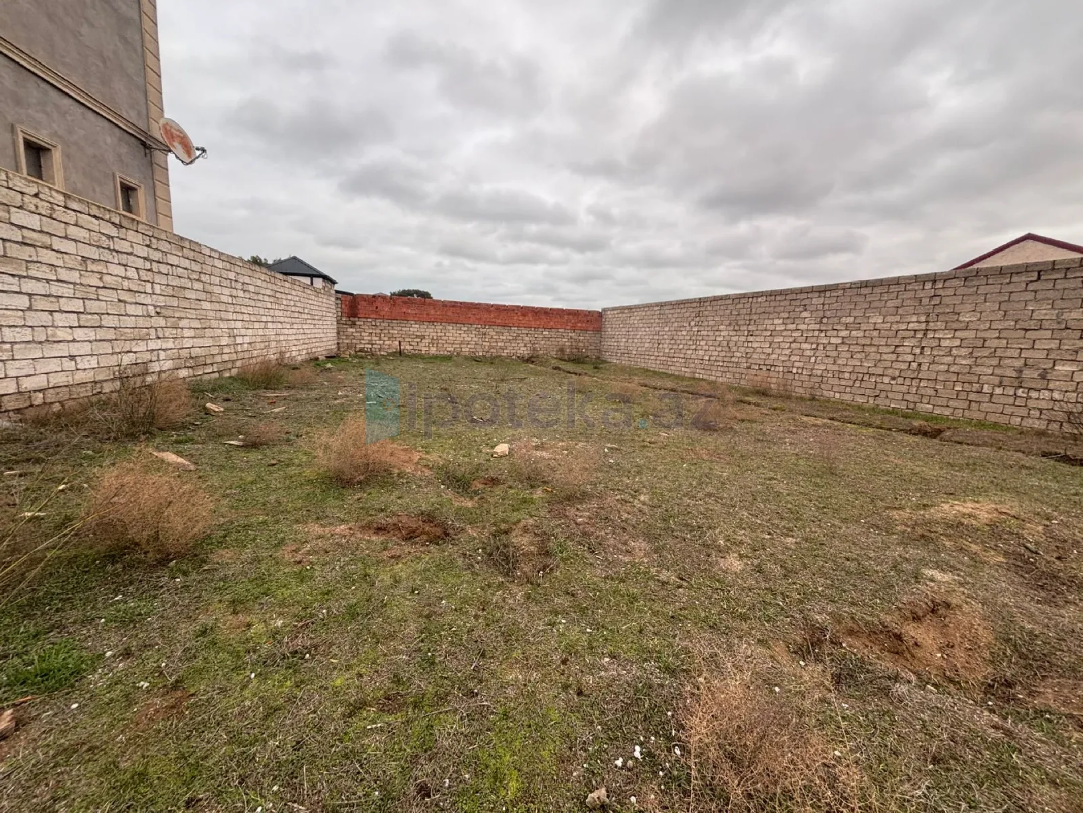 Satılır torpaq sahəsi 3 m²