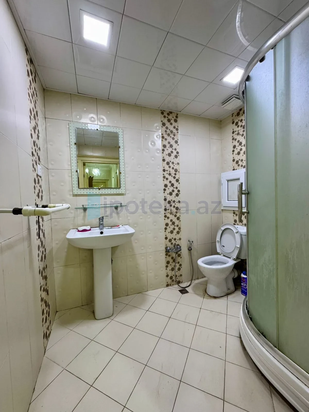 Satılır 2 otaqlı yeni tikili 70 m²