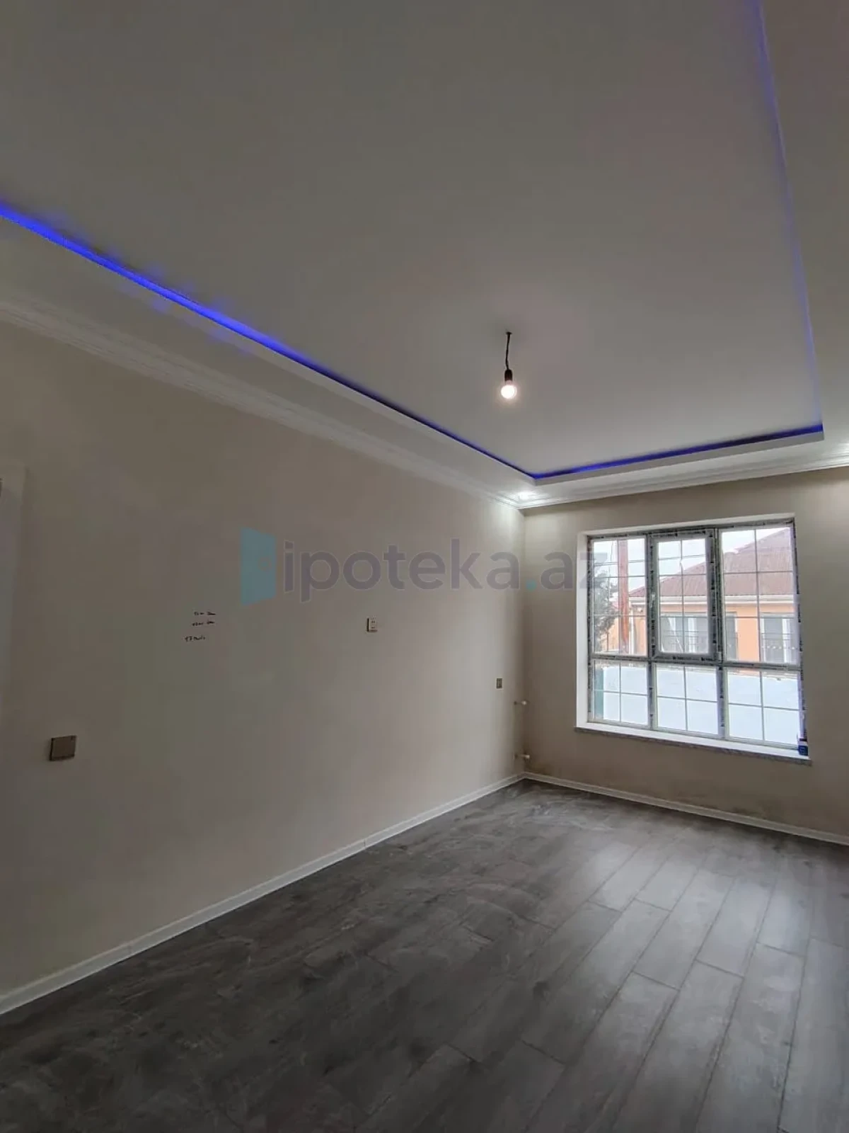 Satılır 4 otaqlı həyət evi 90 m²