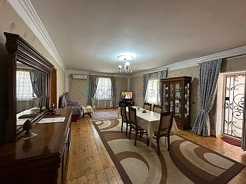 Satılır 7 otaqlı həyət evi 250 m² — Bakı, Bülbülə 7 otaq 250.00 m²