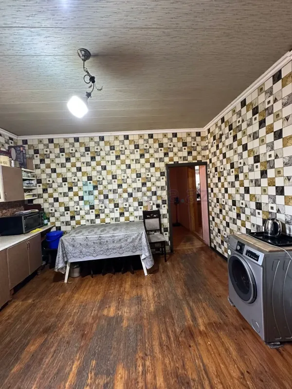 Satılır 7 otaqlı həyət evi 250 m²