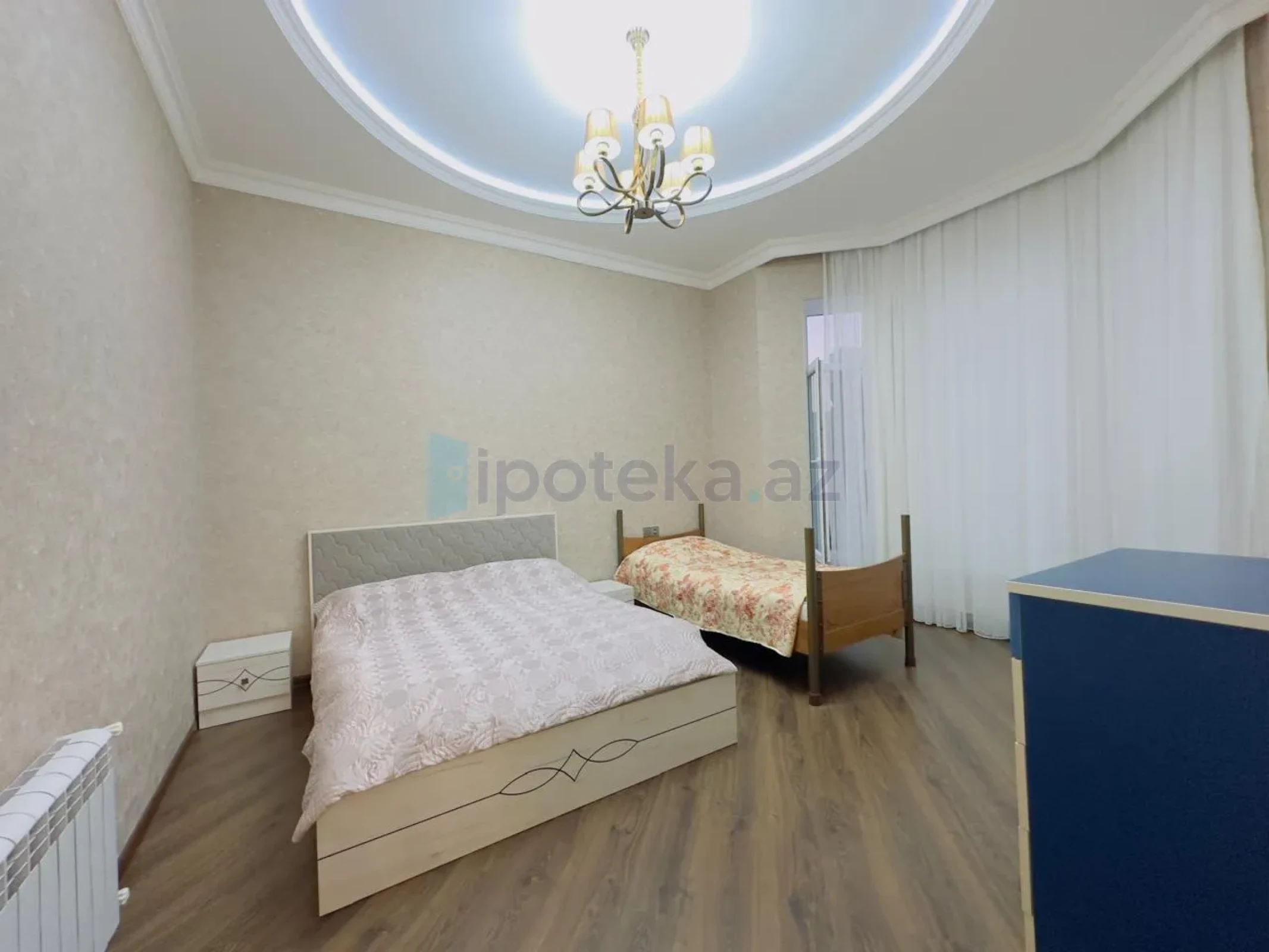 Satılır 6 otaqlı mənzil 200 m²