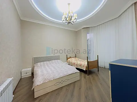 Satılır 6 otaqlı mənzil 200 m²