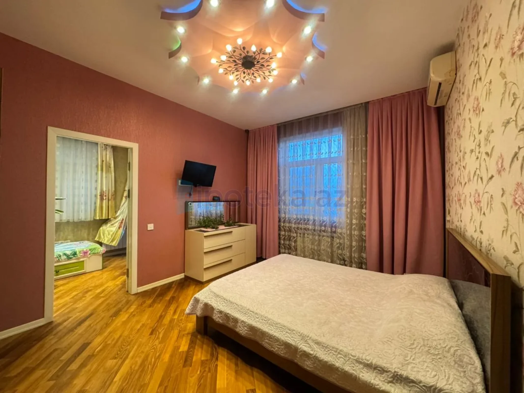 Satılır 3 otaqlı yeni tikili 85 m²