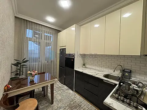 Satılır 2 otaqlı yeni tikili 65 m²