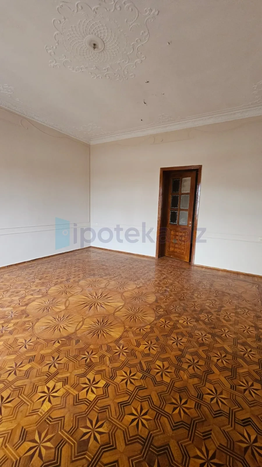 Satılır 3 otaqlı köhnə tikili 105 m²