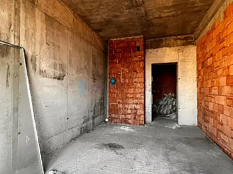 Satılır 2 otaqlı yeni tikili 86 m²