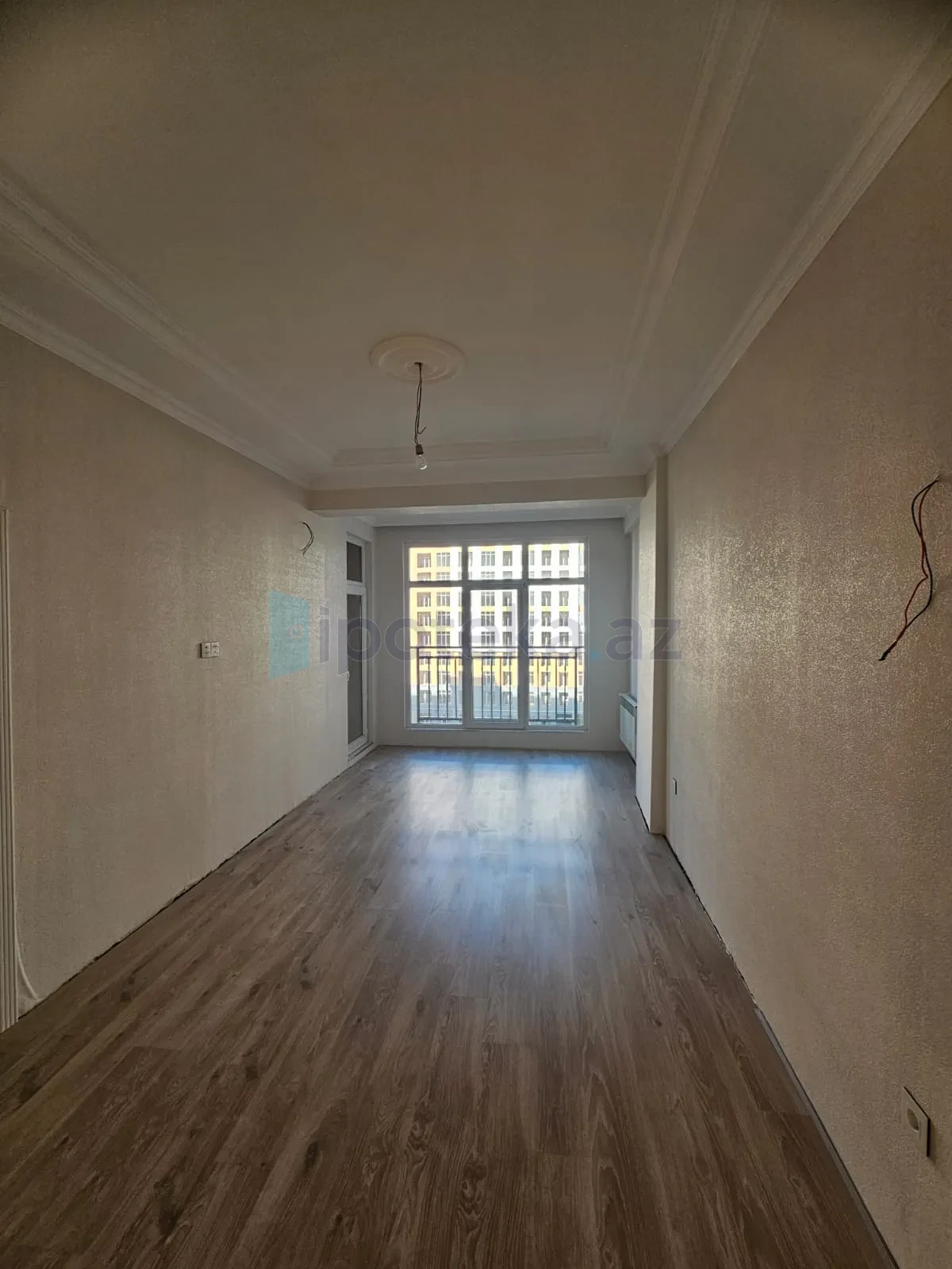 Satılır 2 otaqlı yeni tikili 60 m²