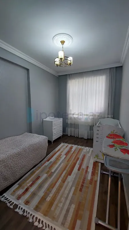 Satılır 3 otaqlı yeni tikili 85 m²