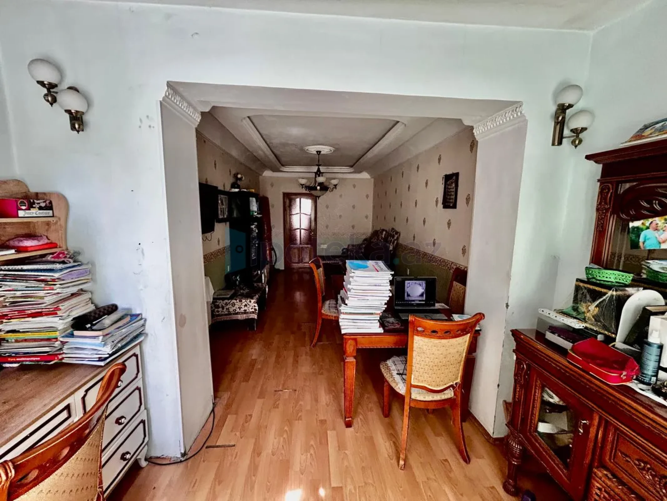 Satılır 2 otaqlı köhnə tikili 55 m²