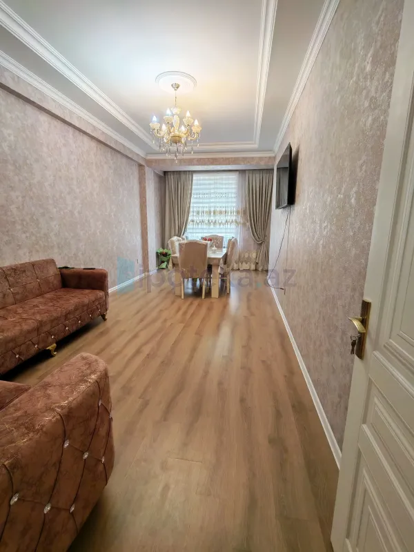 Satılır 2 otaqlı yeni tikili 77 m²